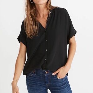 NWOT Madewell Central Drapey Black Short Sleeve Button-Front Top